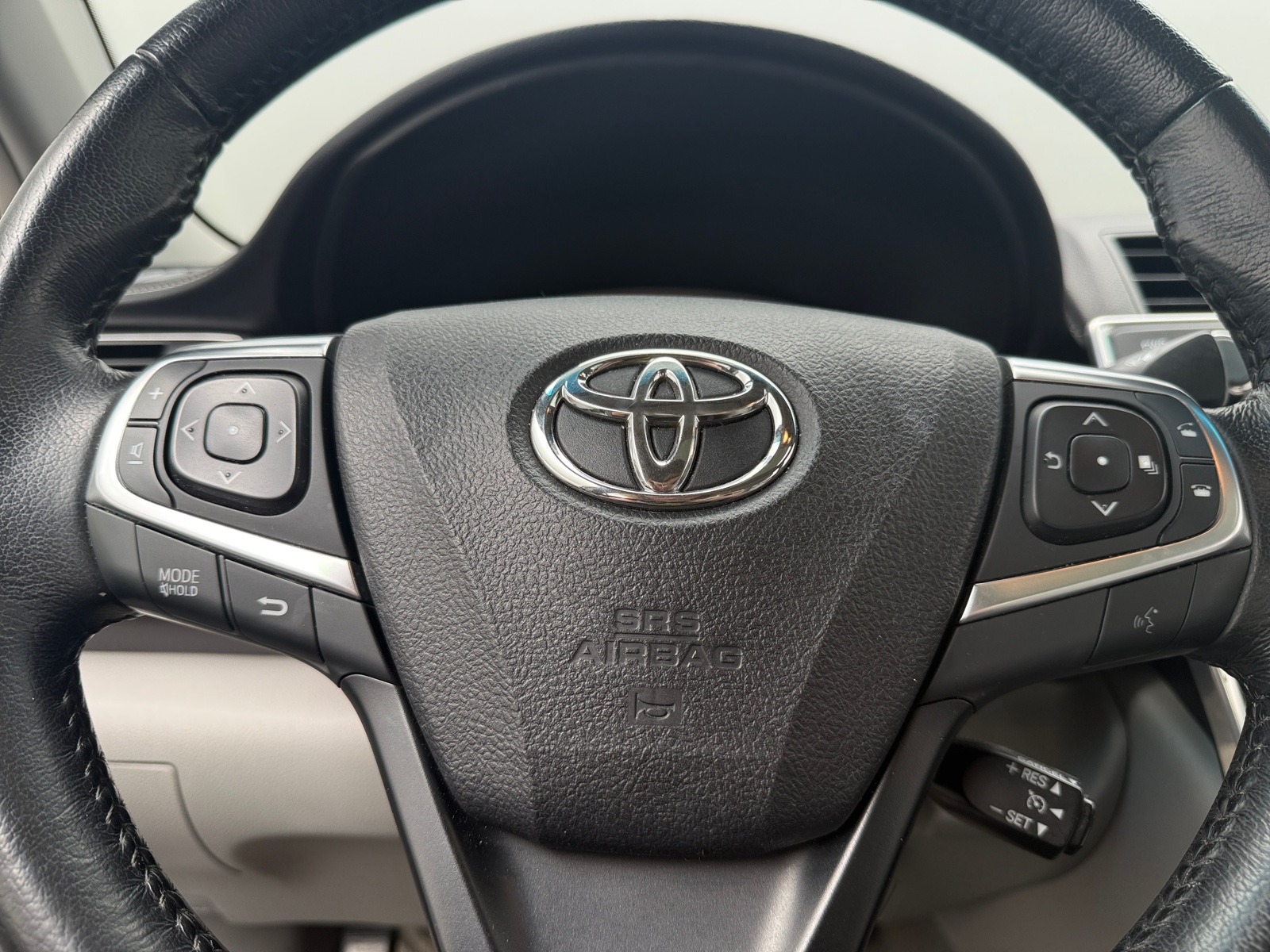Thumbnail: 2016 Toyota Camry - 5