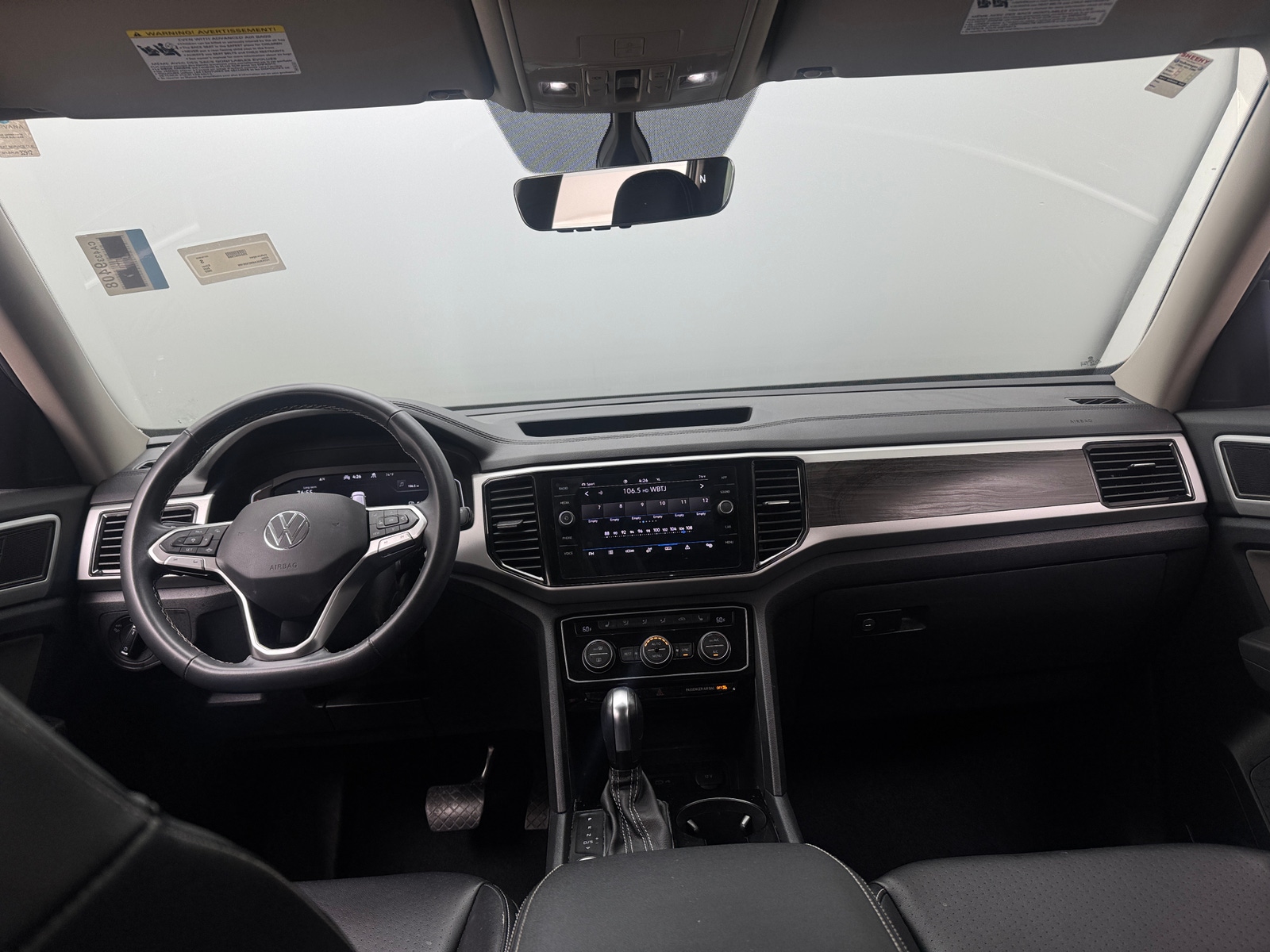 Thumbnail: 2022 Volkswagen Atlas - 3