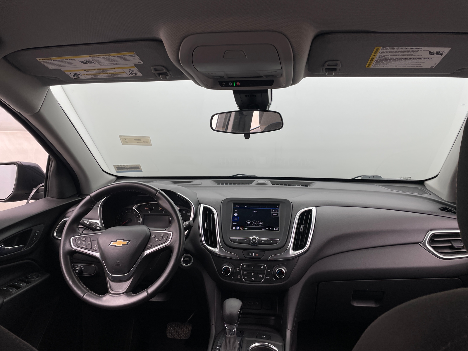 Thumbnail: 2022 Chevrolet Equinox - 3
