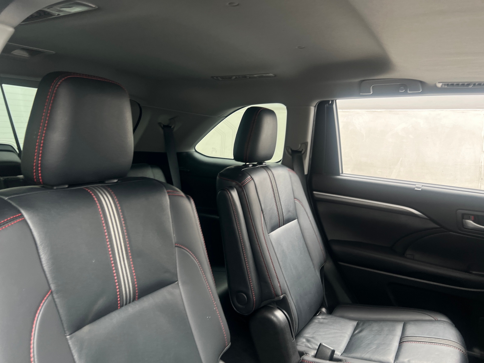 Thumbnail: 2019 Toyota Highlander - 5