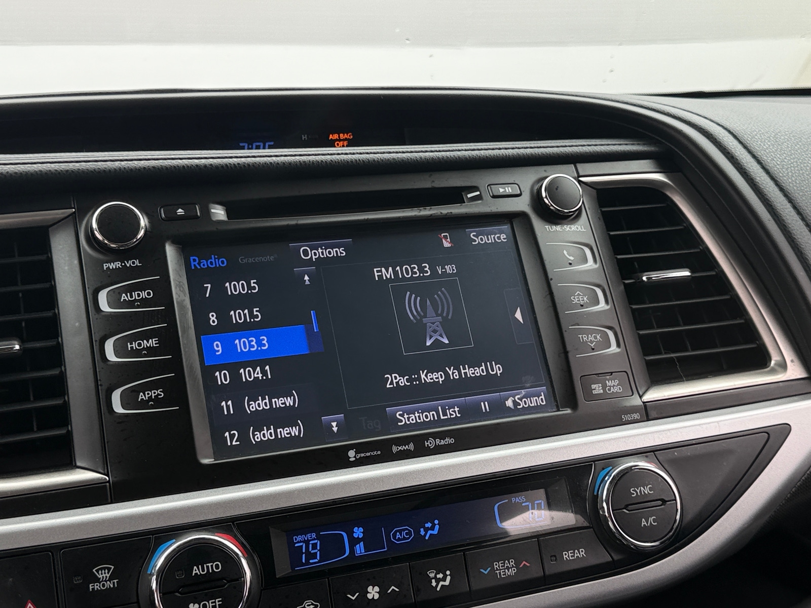 Thumbnail: 2019 Toyota Highlander - 3