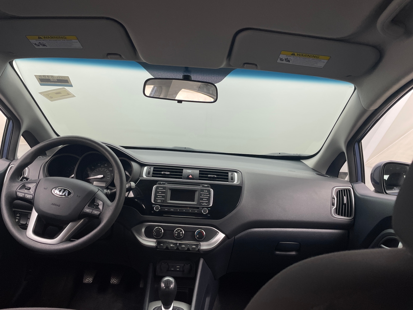 Thumbnail: 2016 Kia Rio - 3