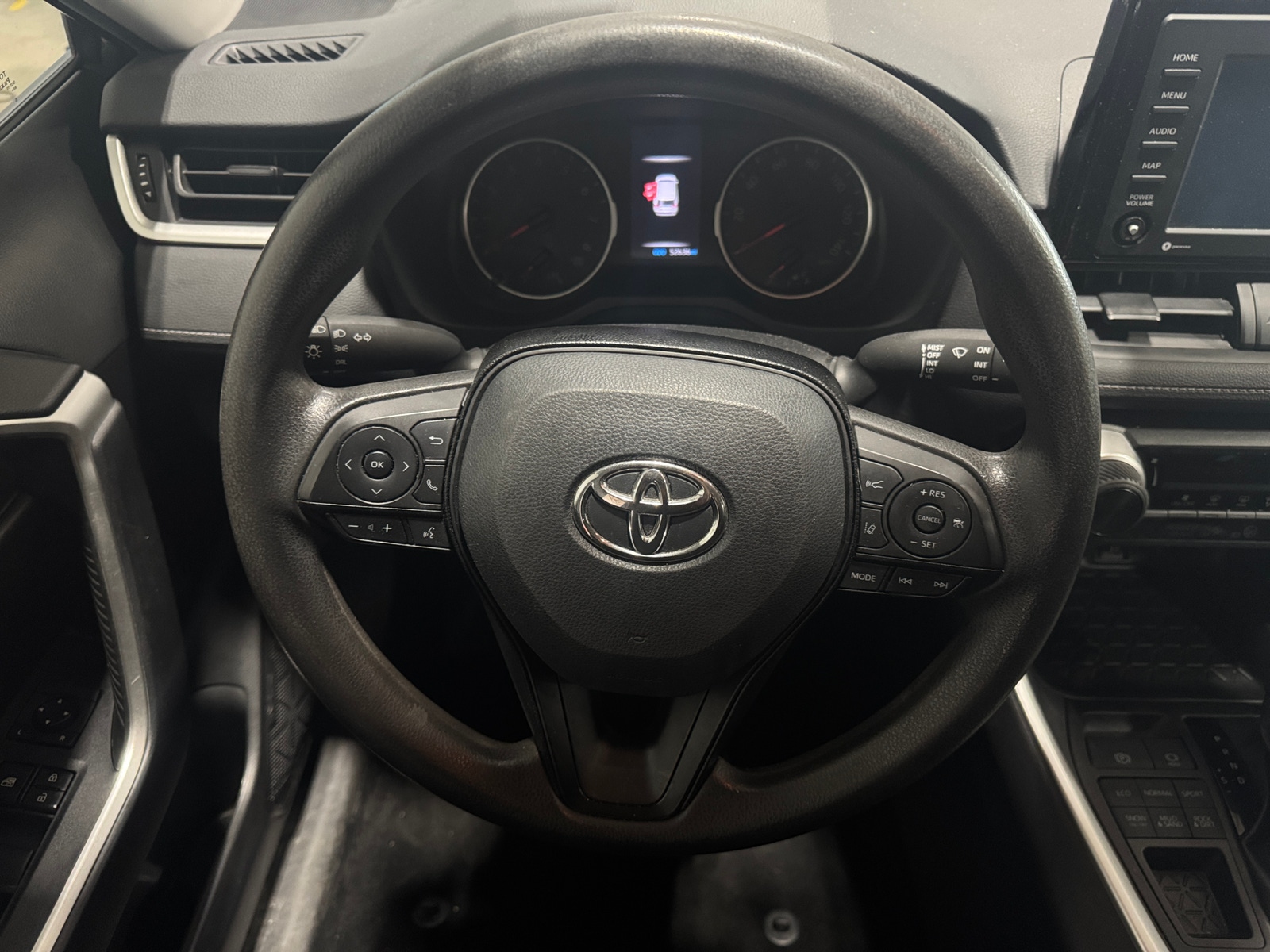 Thumbnail: 2021 Toyota RAV4 - 5