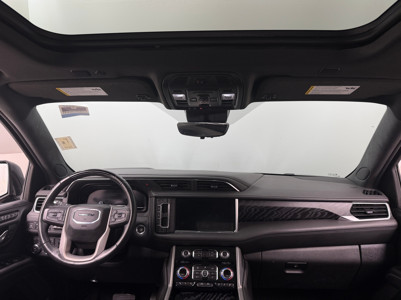 Thumbnail: 2023 GMC Yukon - 2