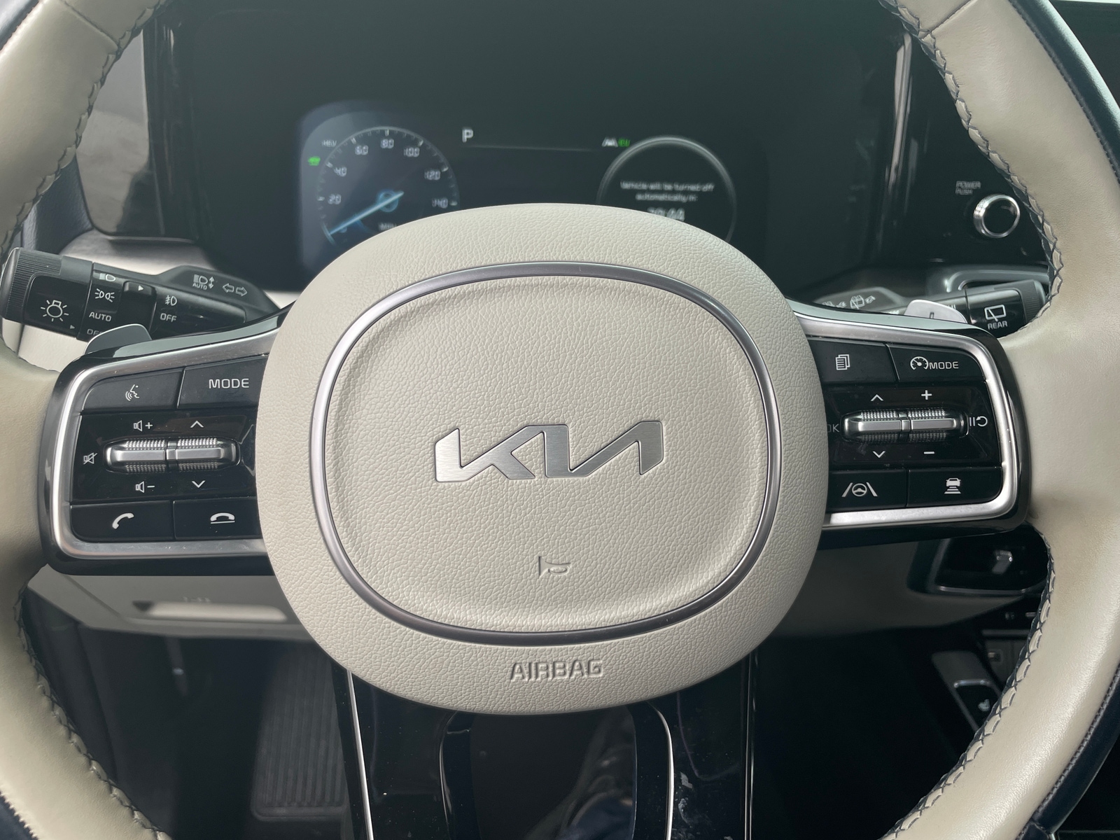 Thumbnail: 2023 Kia Sorento - 4