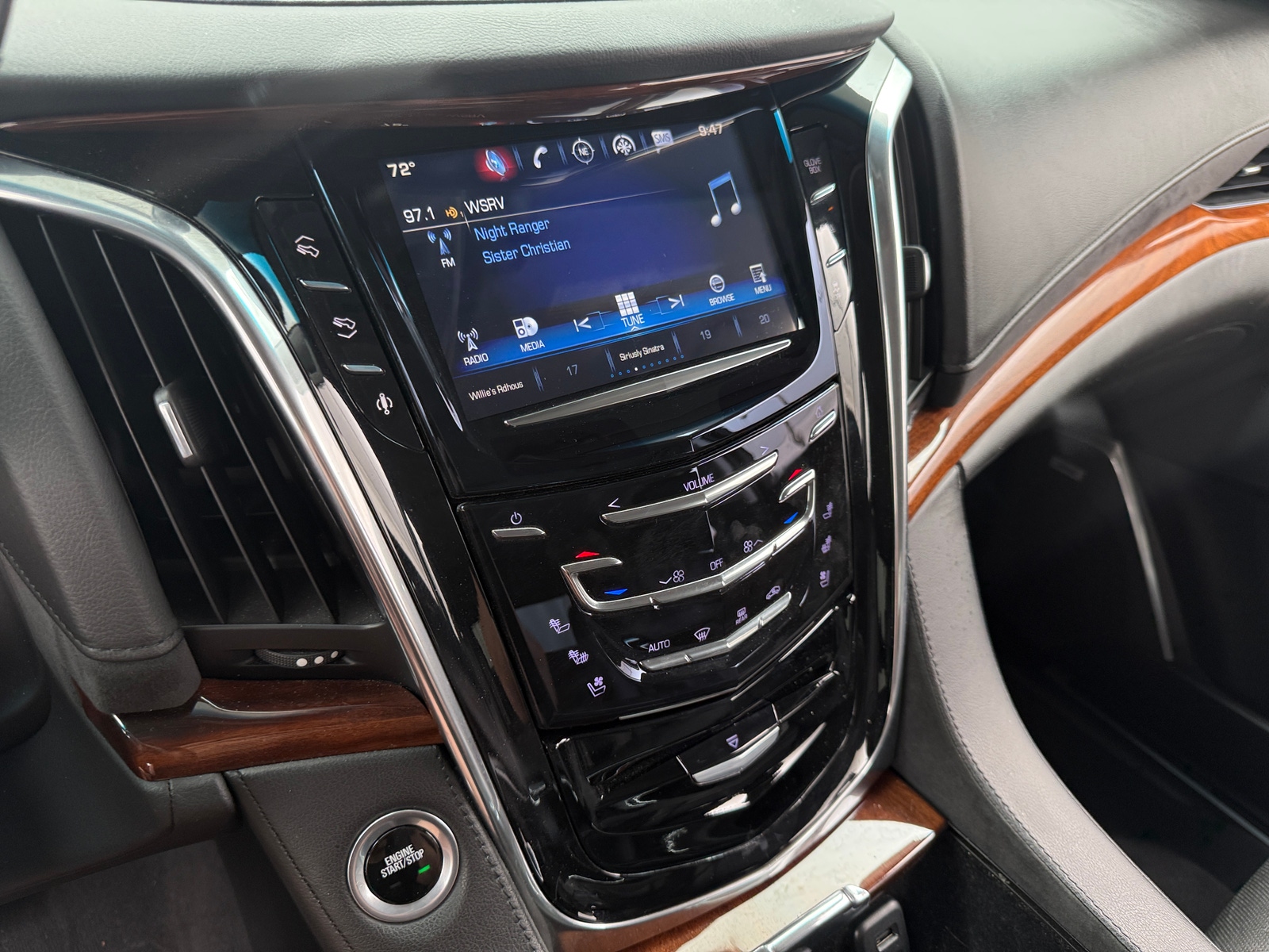 Thumbnail: 2016 Cadillac Escalade - 3