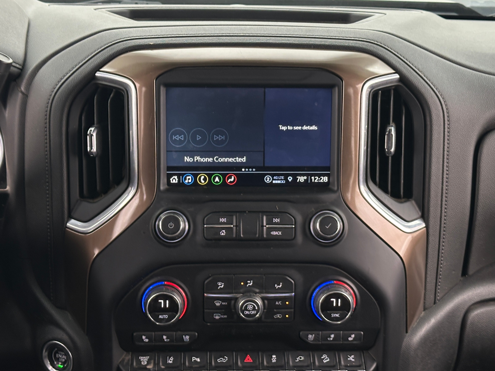 Thumbnail: 2021 Chevrolet Silverado 2500 - 3