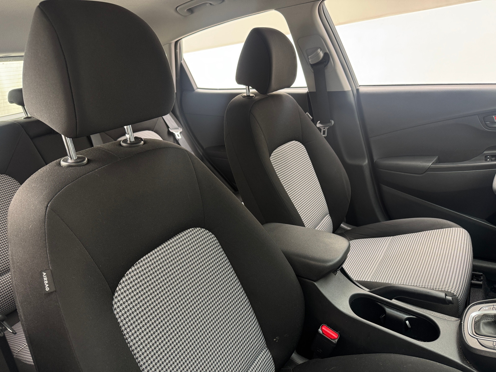 Thumbnail: 2022 Hyundai Kona - 2
