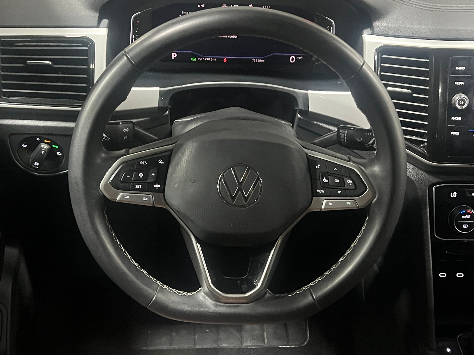 Thumbnail: 2023 Volkswagen Atlas - 4