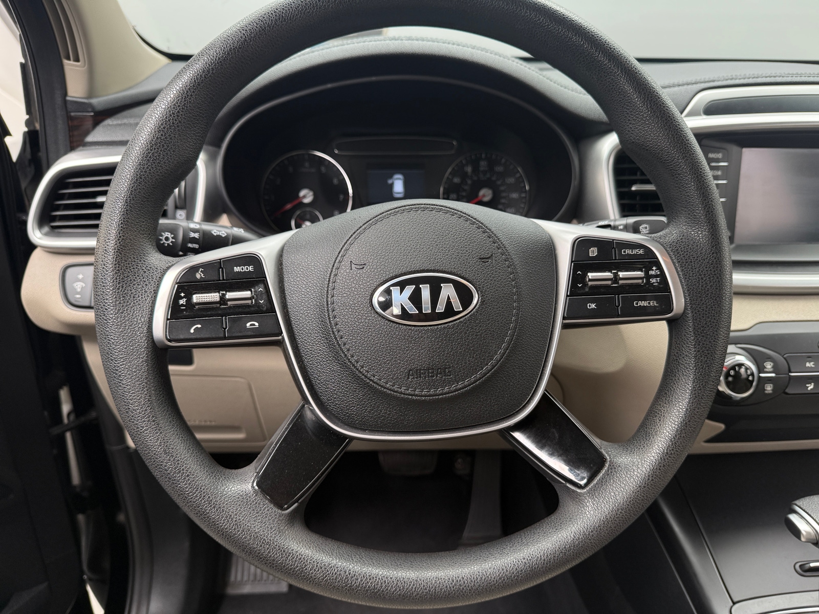 Thumbnail: 2019 Kia Sorento - 5