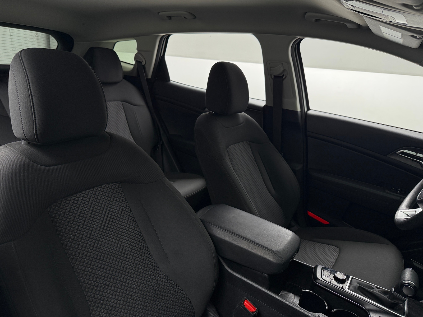 Thumbnail: 2025 Kia Sportage - 2