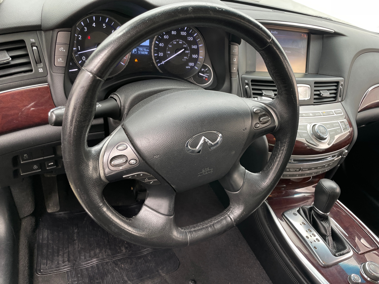 Thumbnail: 2017 INFINITI Q70 - 4