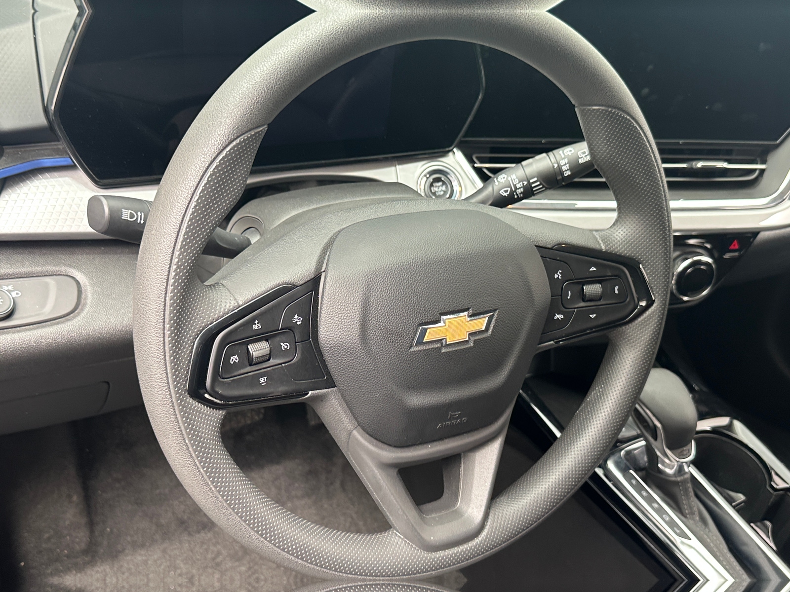 Thumbnail: 2025 Chevrolet Trax - 5