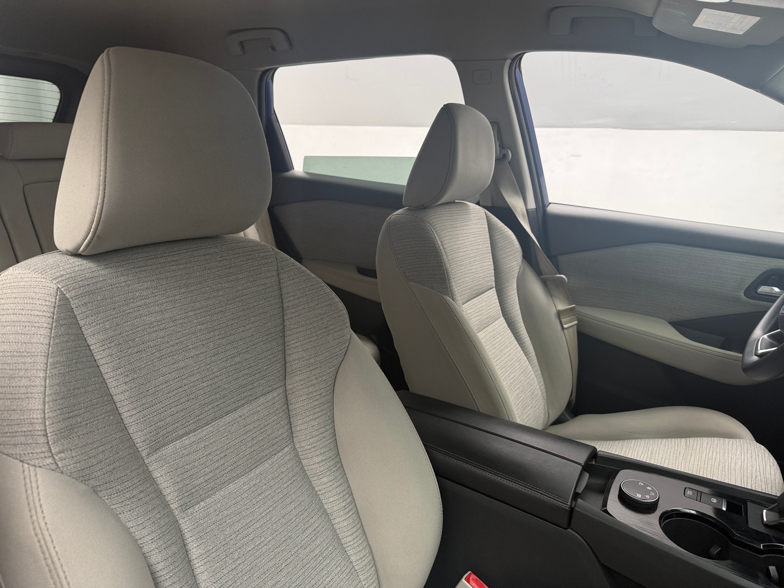 Thumbnail: 2021 Nissan Rogue - 2