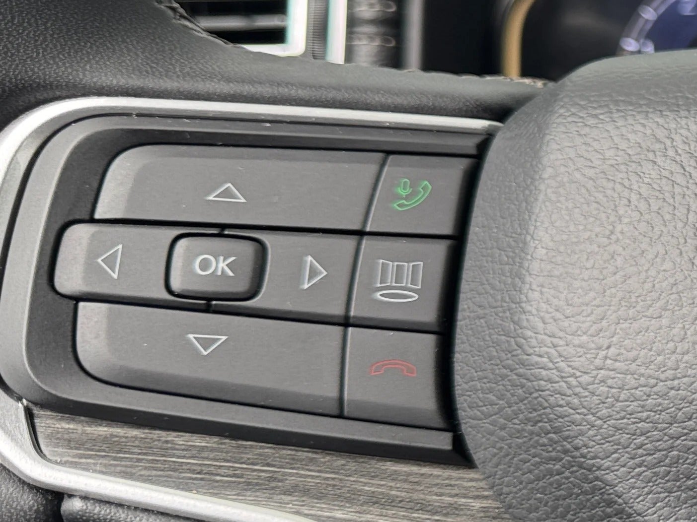 2024 Jeep Wagoneer L Series II - Photo 17