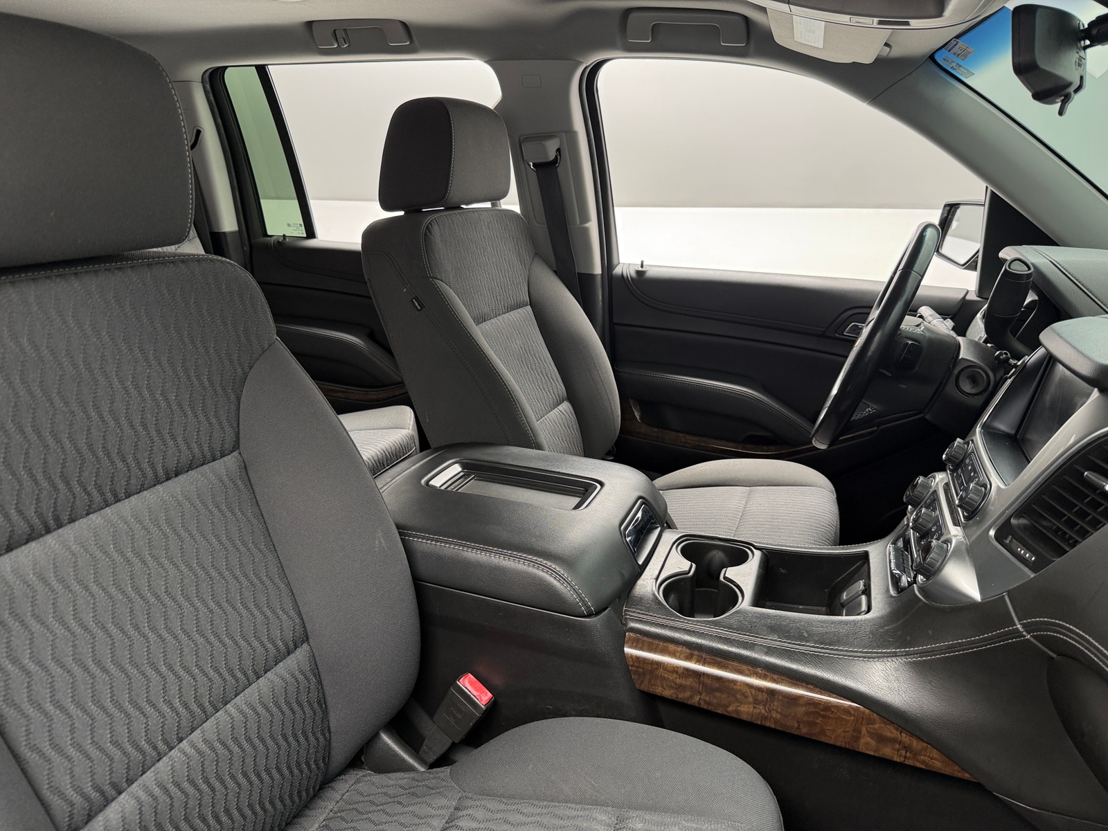 Thumbnail: 2019 Chevrolet Suburban - 2