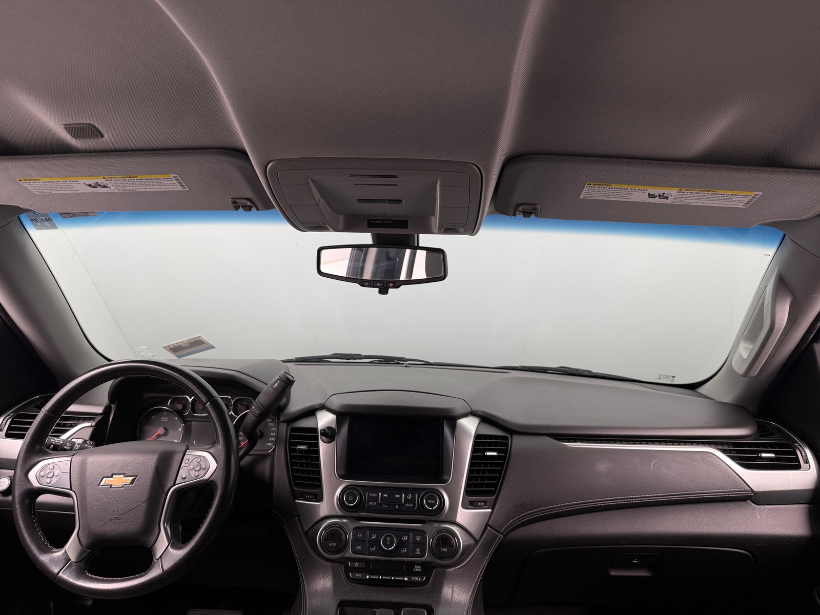 Thumbnail: 2019 Chevrolet Suburban - 3