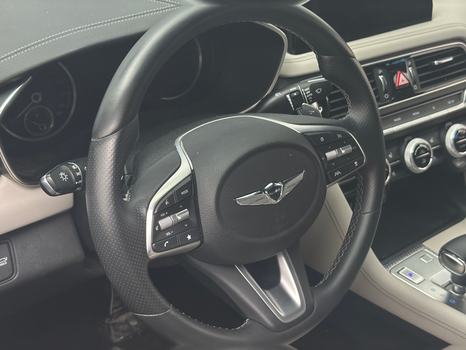 Thumbnail: 2023 Genesis G70 - 4