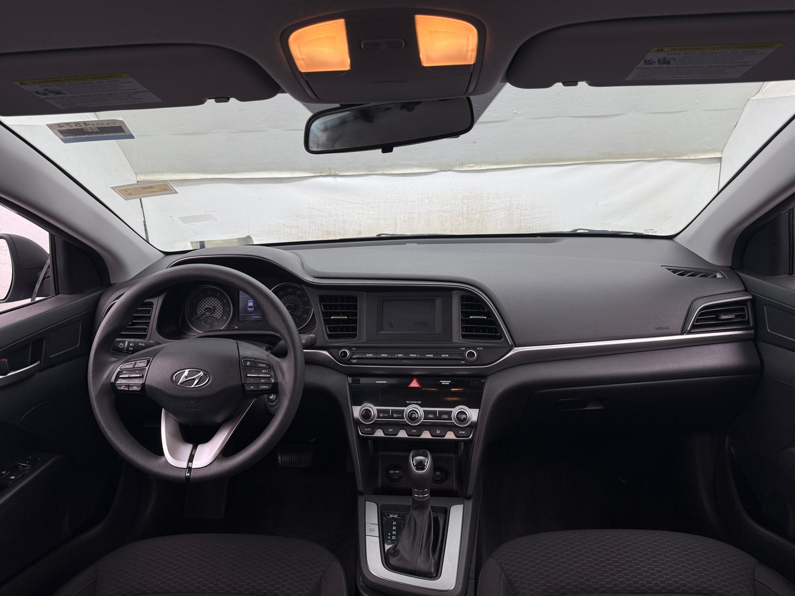 Thumbnail: 2020 Hyundai Elantra - 3