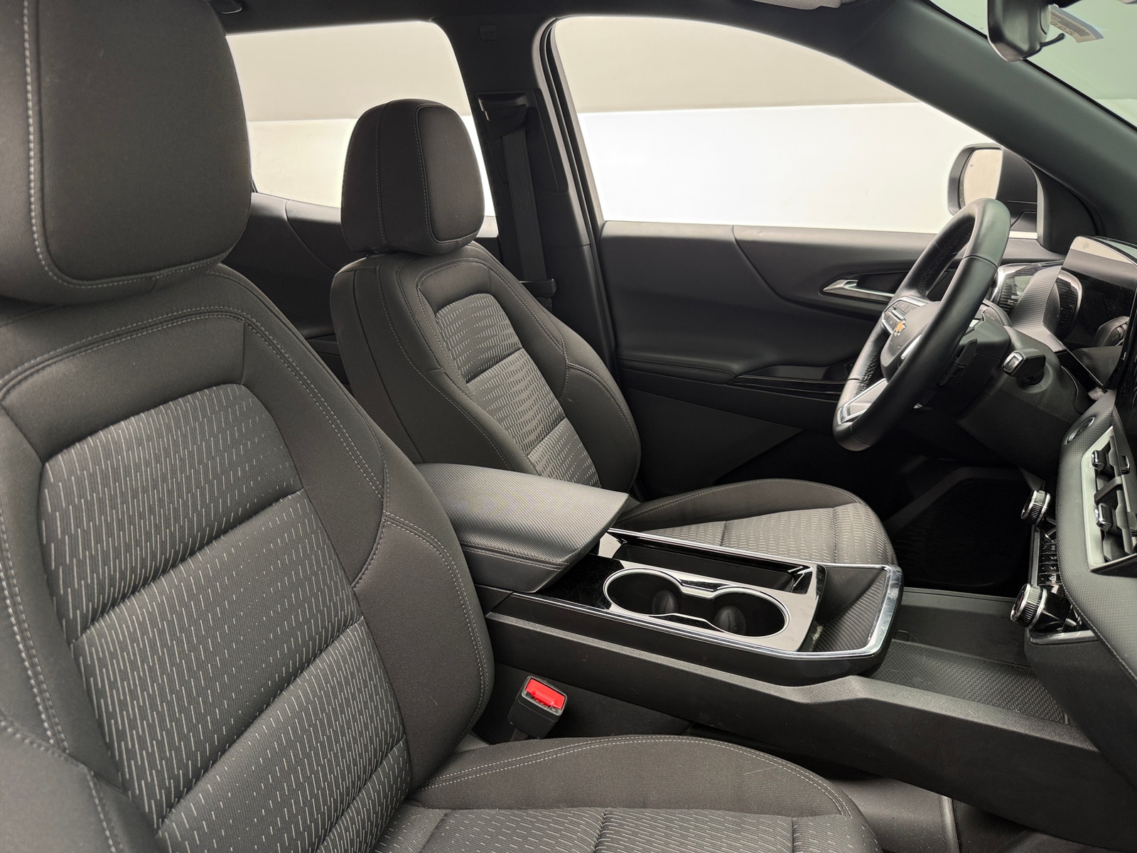 Thumbnail: 2025 Chevrolet Equinox - 2