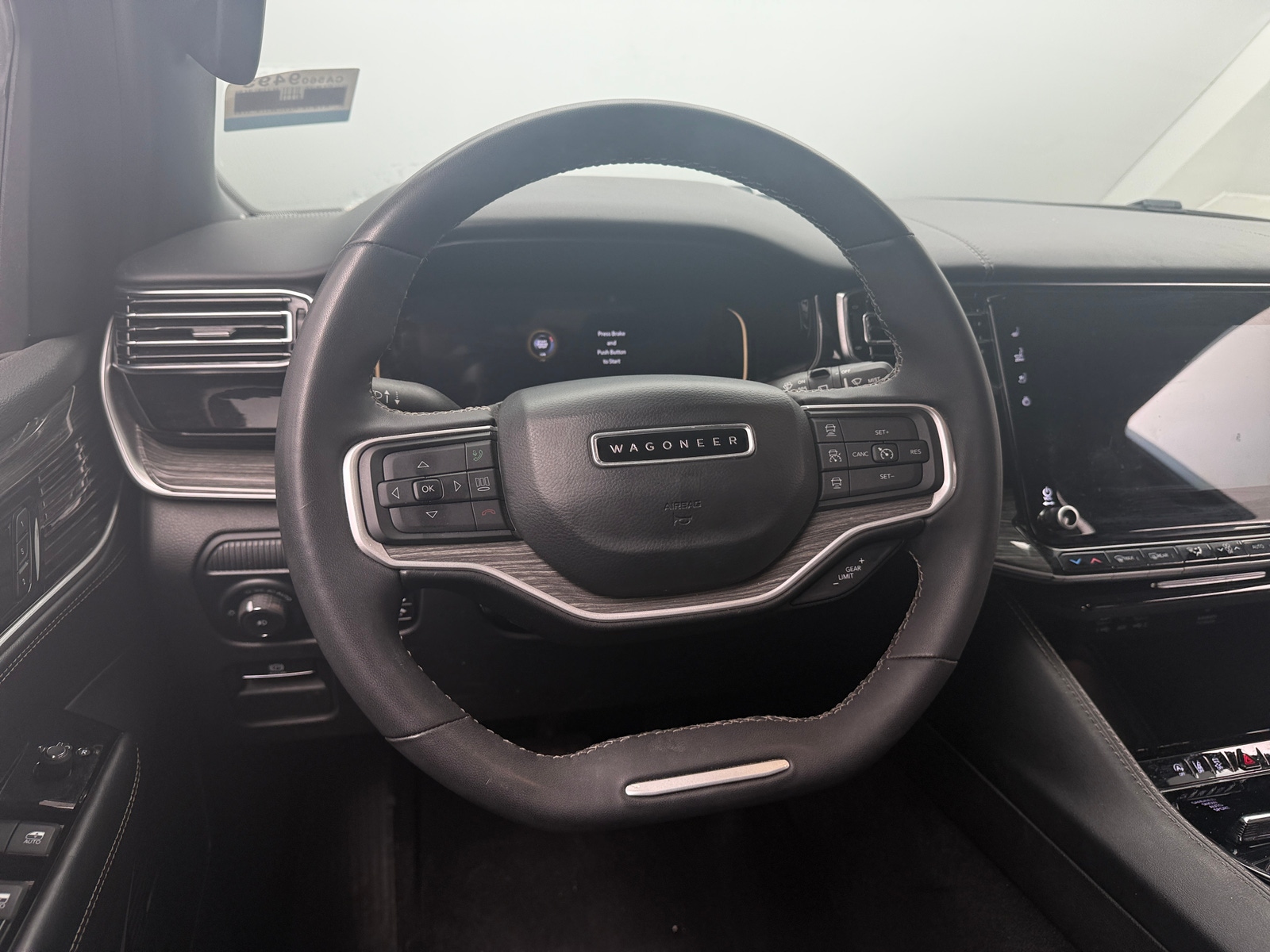Thumbnail: 2022 Jeep Wagoneer - 4
