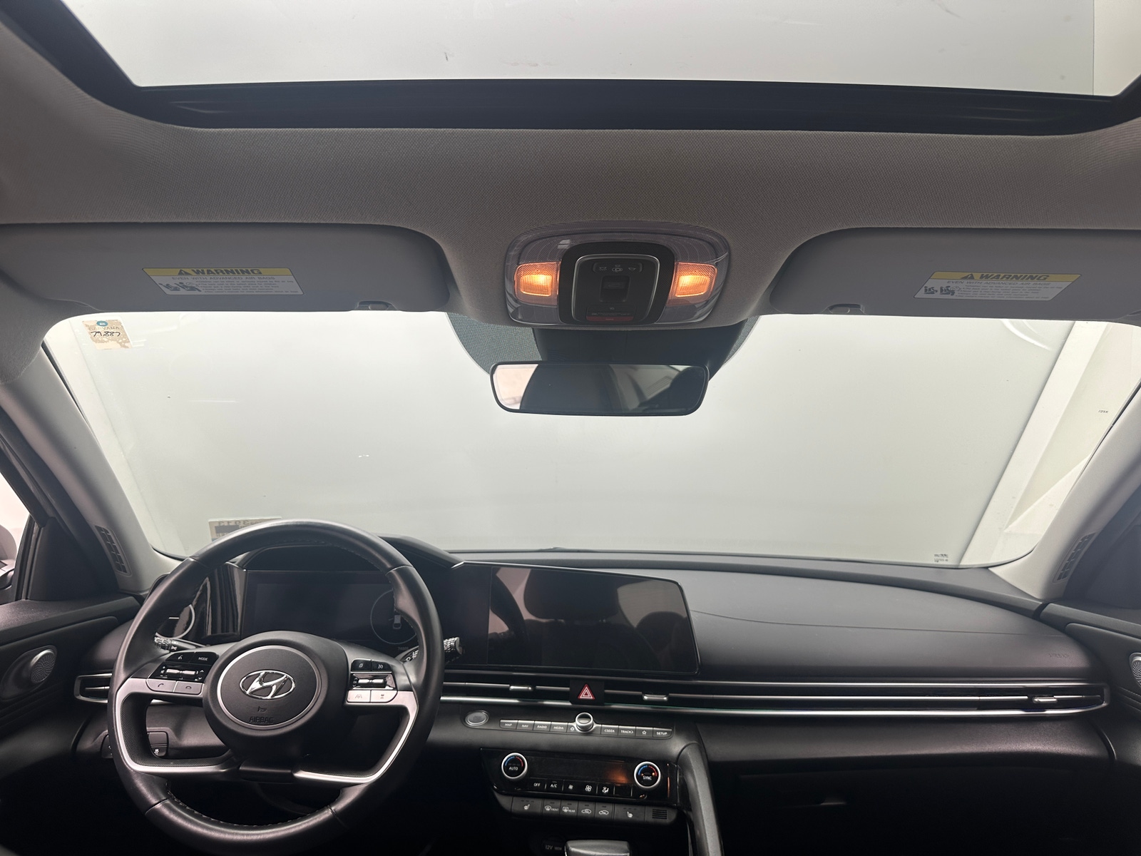 Thumbnail: 2022 Hyundai Elantra - 2