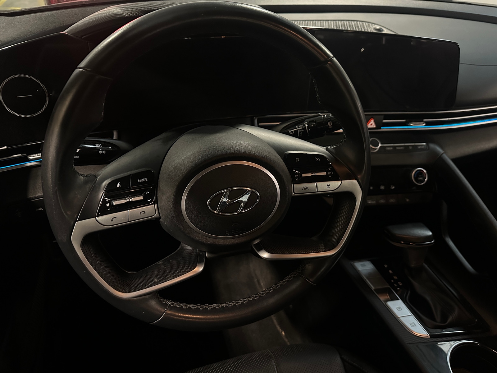 Thumbnail: 2022 Hyundai Elantra - 4