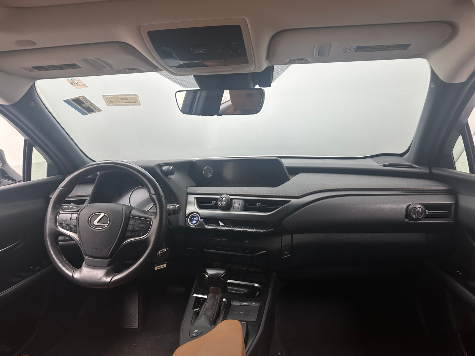 Thumbnail: 2020 Lexus UX - 2