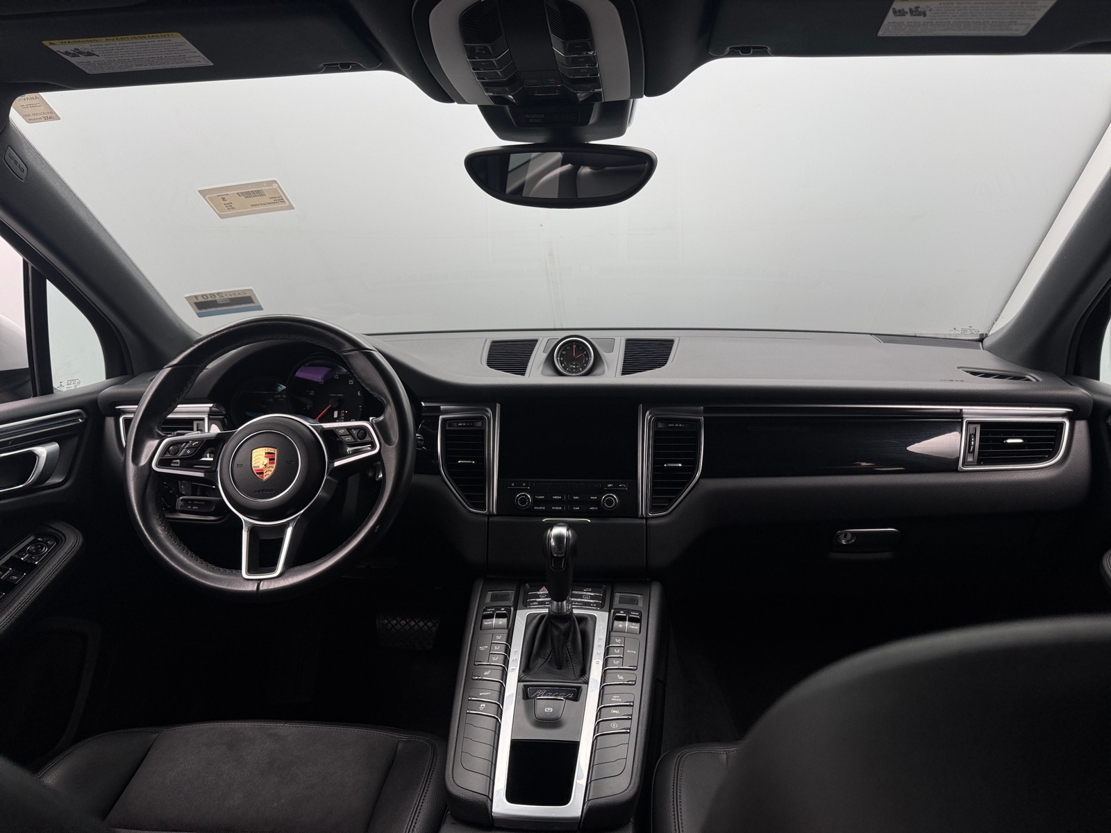 Thumbnail: 2018 Porsche Macan - 2