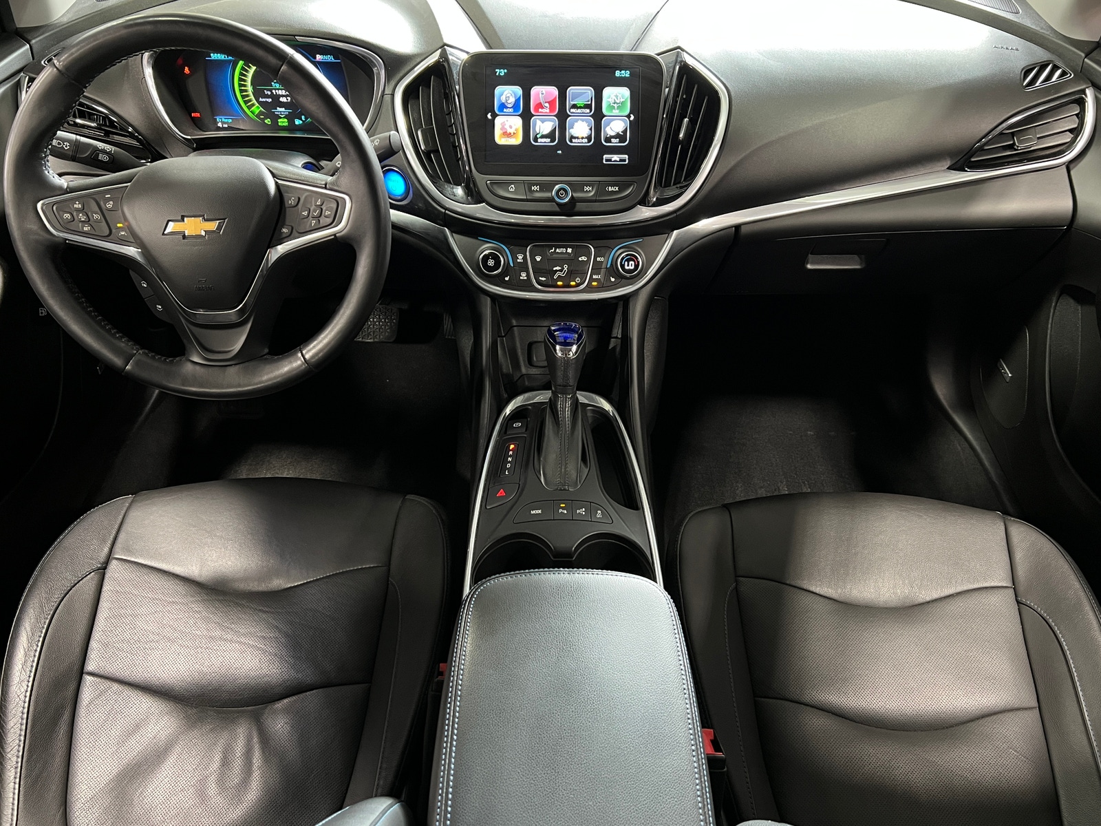 Thumbnail: 2017 Chevrolet Volt - 2