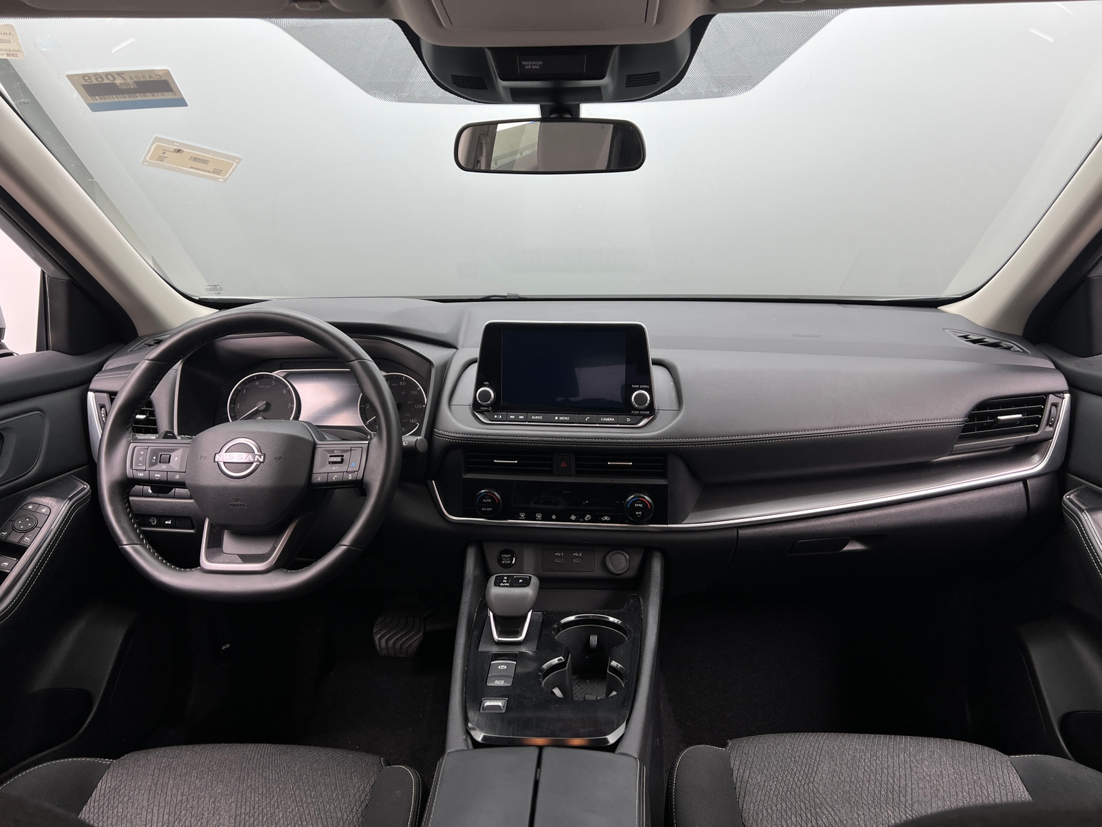 Thumbnail: 2025 Nissan Rogue - 3