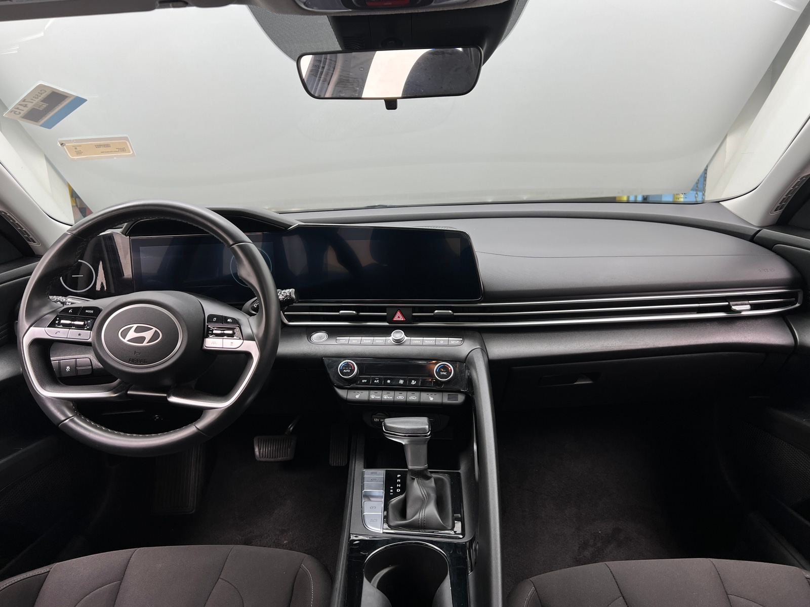 Thumbnail: 2025 Hyundai Elantra - 3