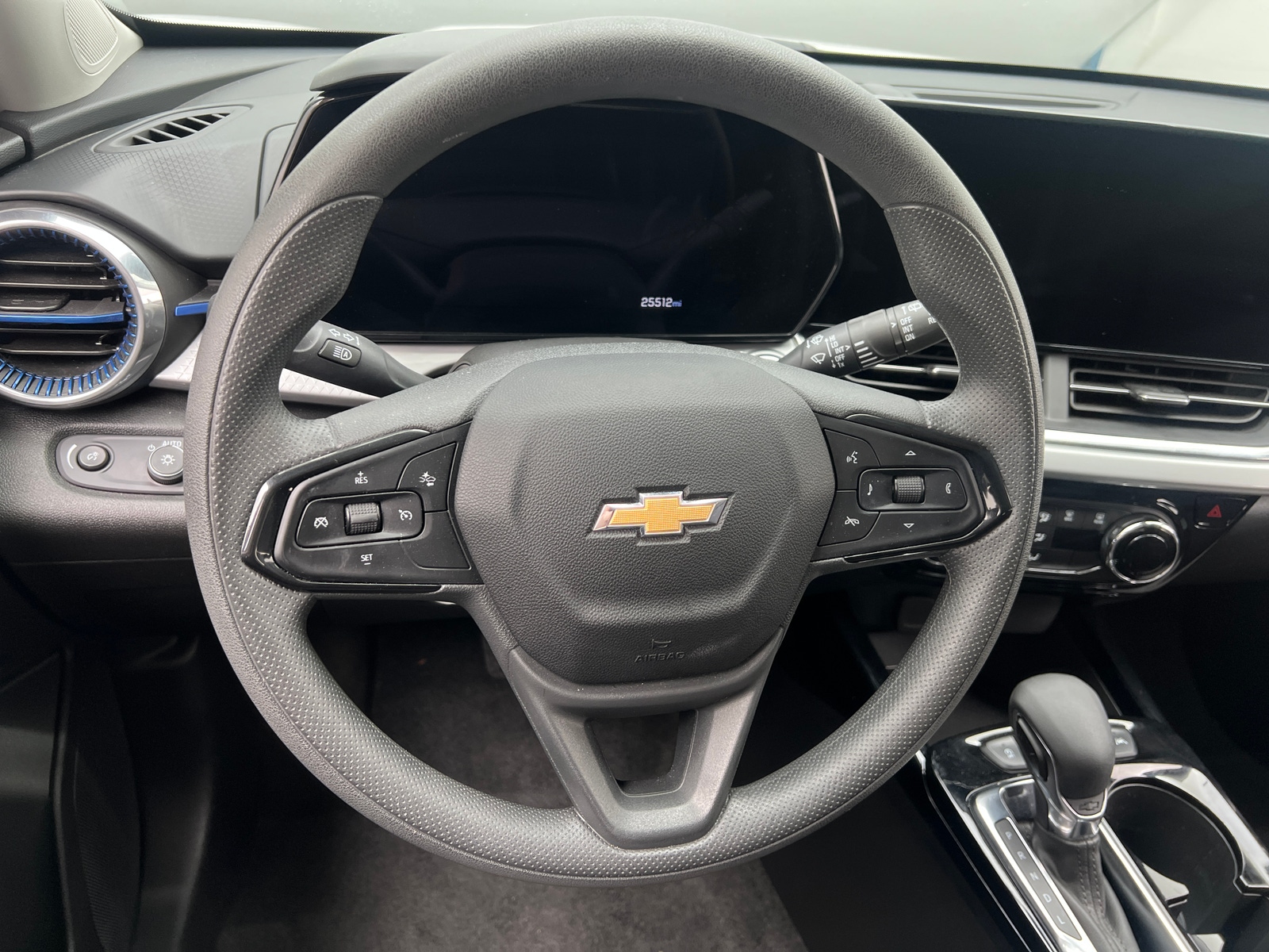 Thumbnail: 2025 Chevrolet Trax - 5