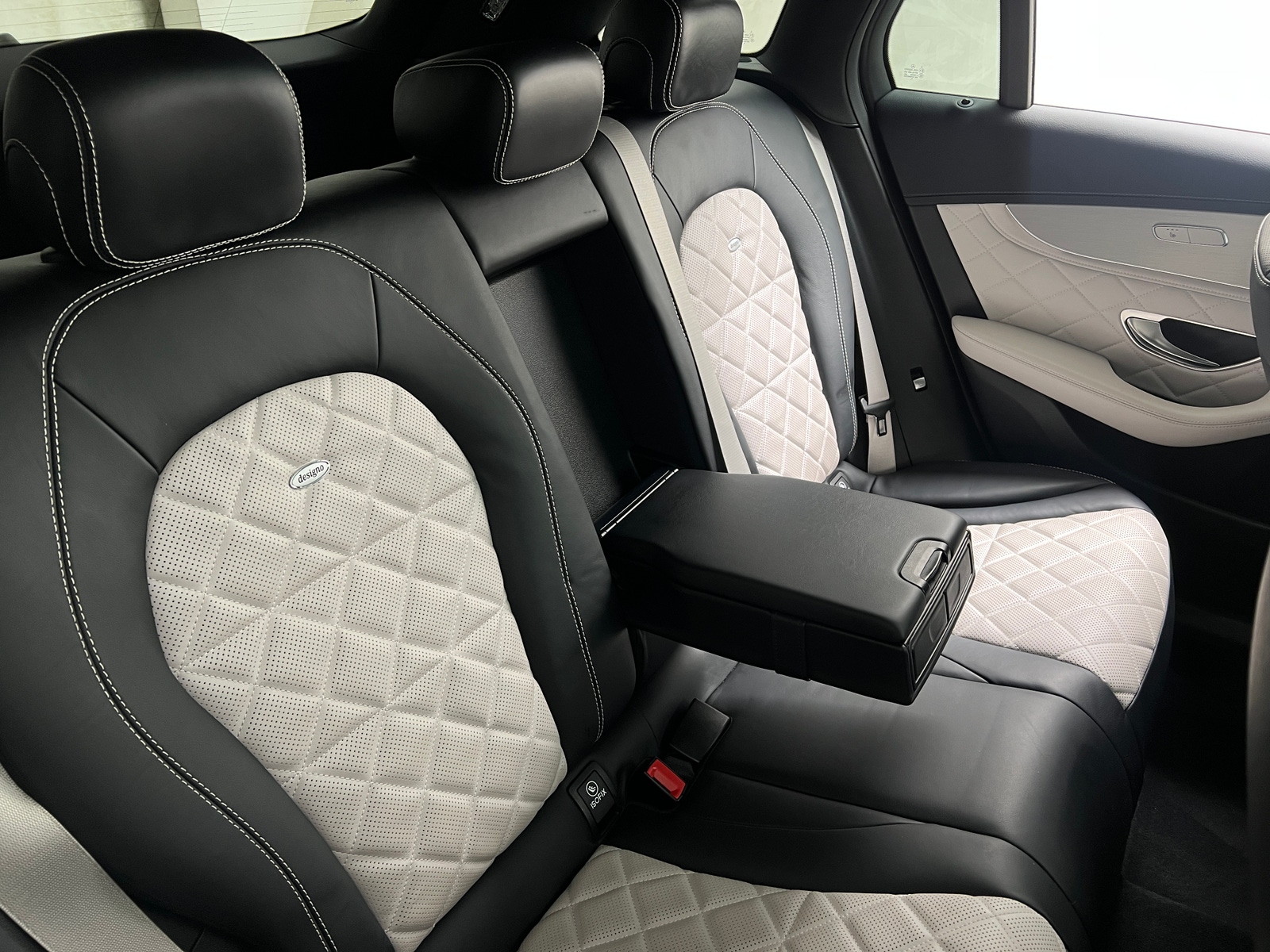 Thumbnail: 2016 Mercedes-Benz GLC - 5