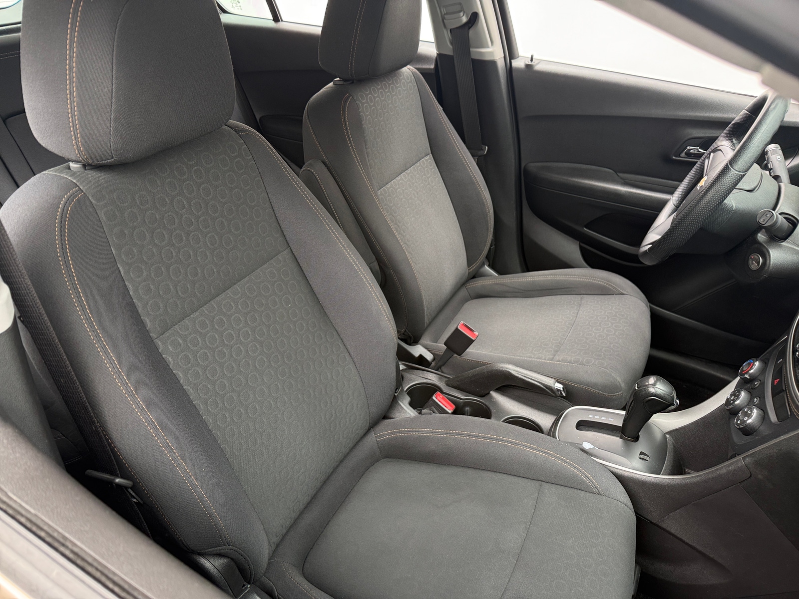 Thumbnail: 2018 Chevrolet Trax - 2