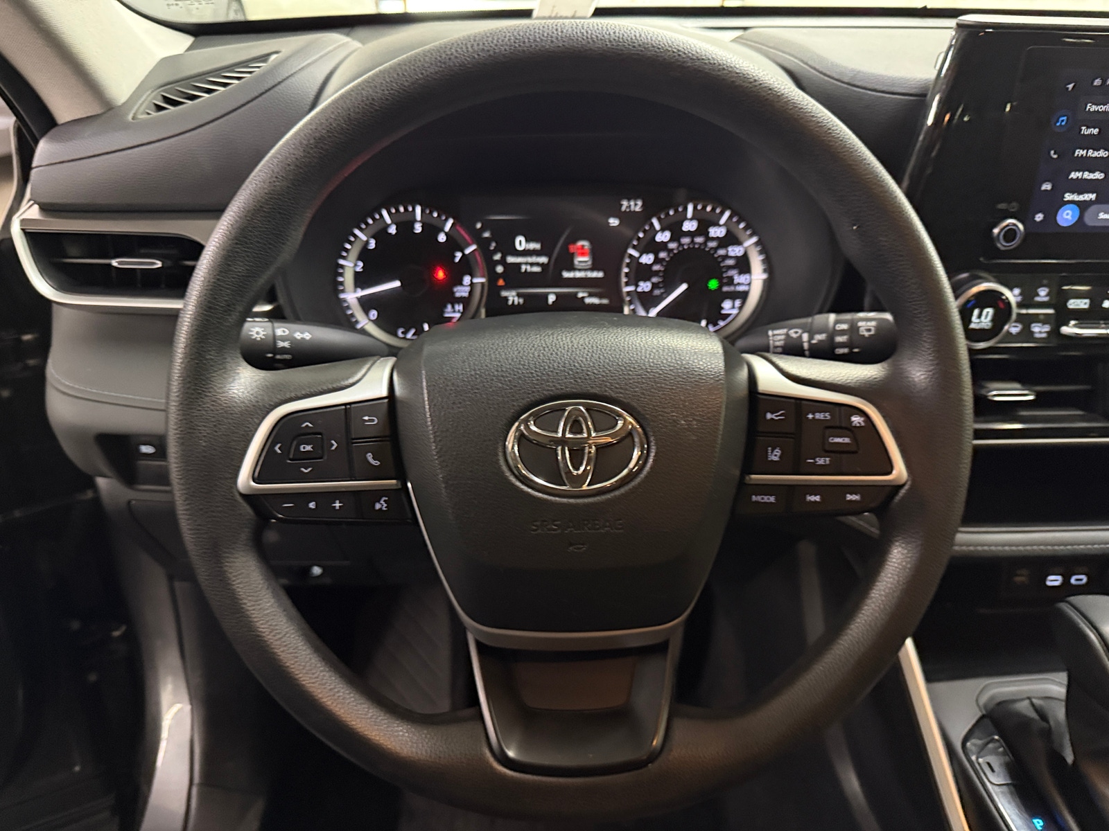 Thumbnail: 2023 Toyota Highlander - 5