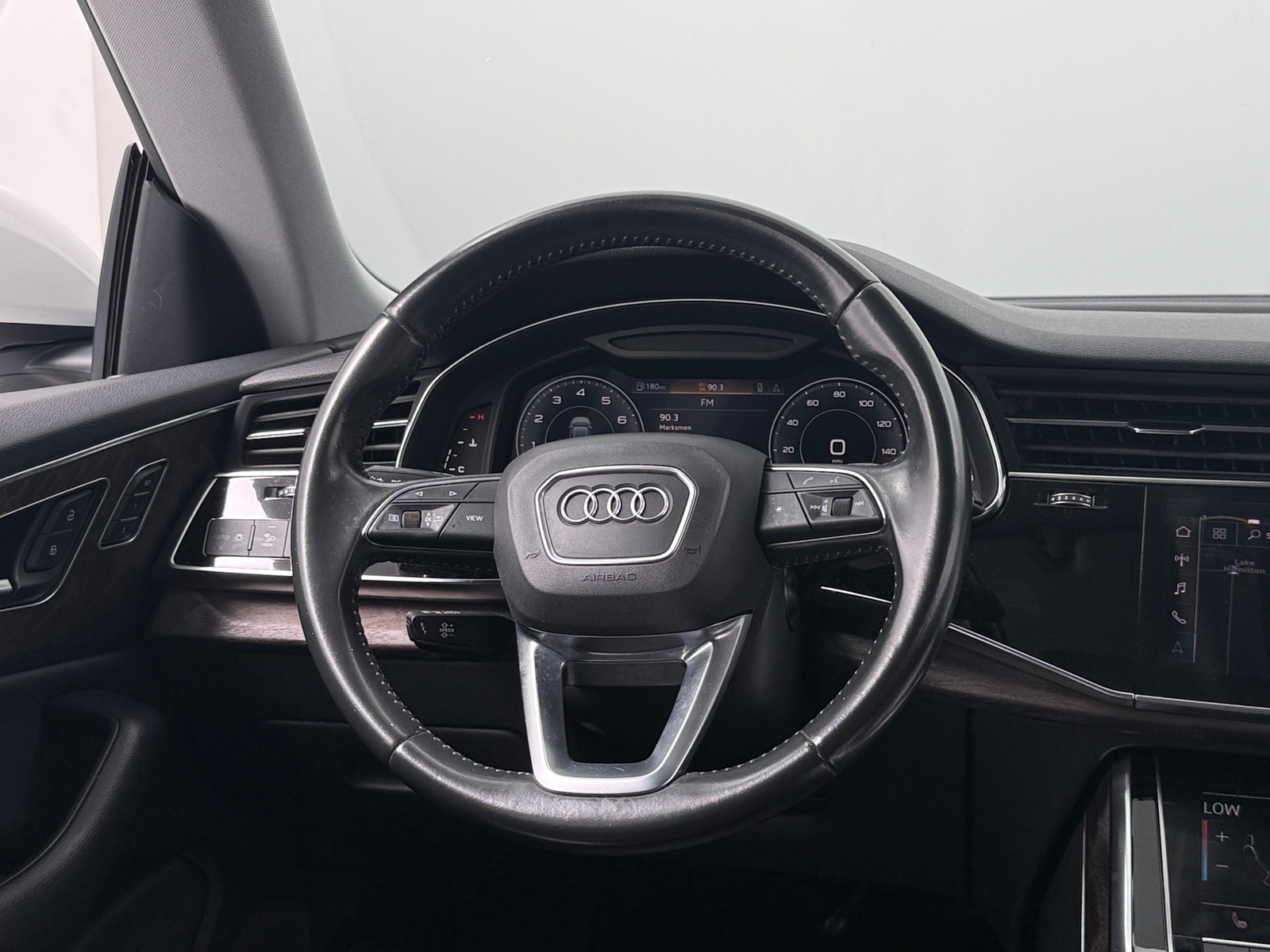 Thumbnail: 2019 Audi Q8 - 4