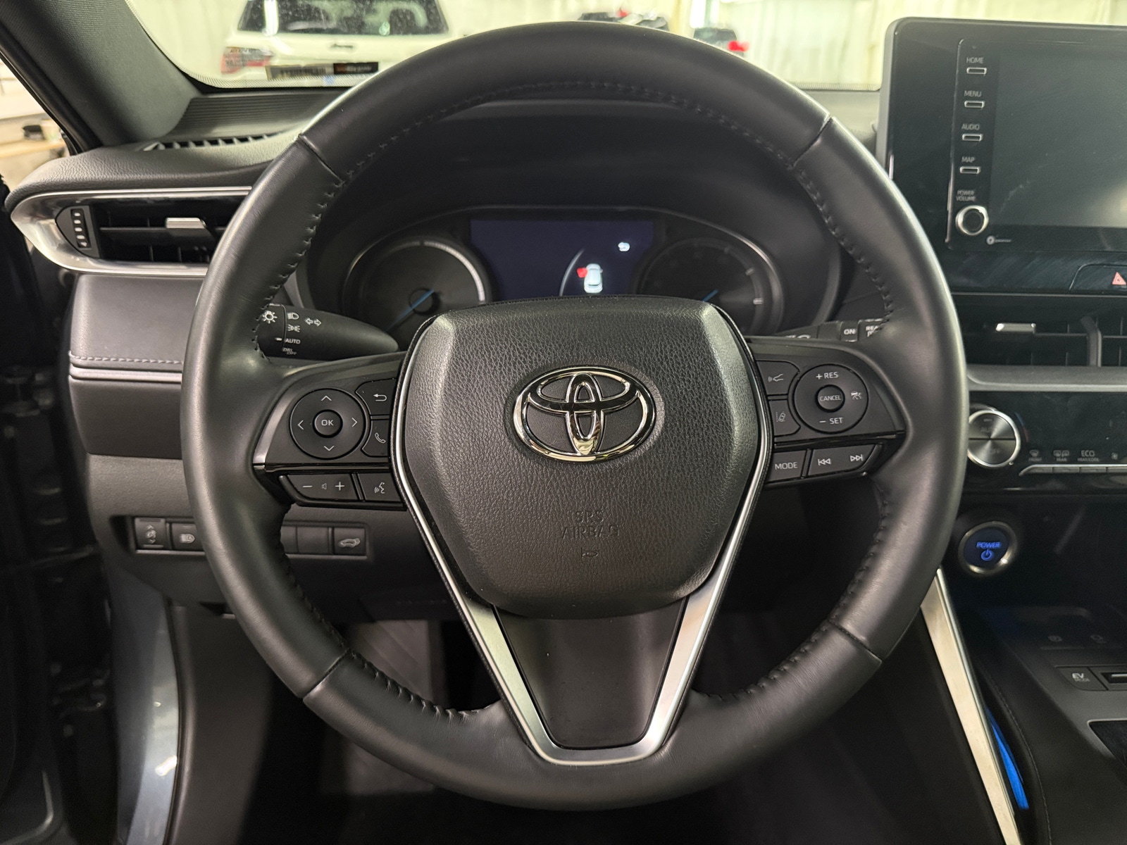 Thumbnail: 2022 Toyota Venza - 4