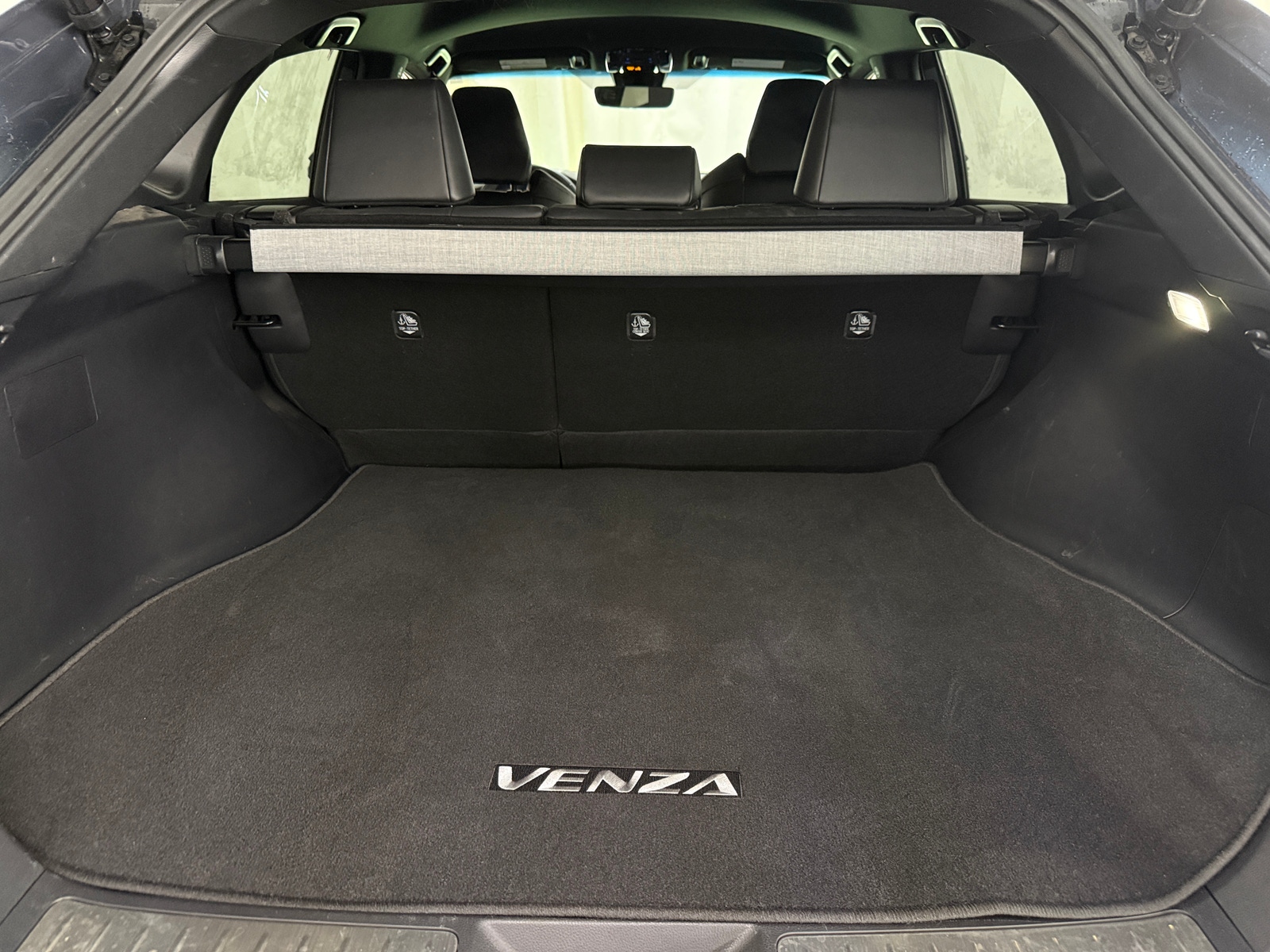 Thumbnail: 2022 Toyota Venza - 6