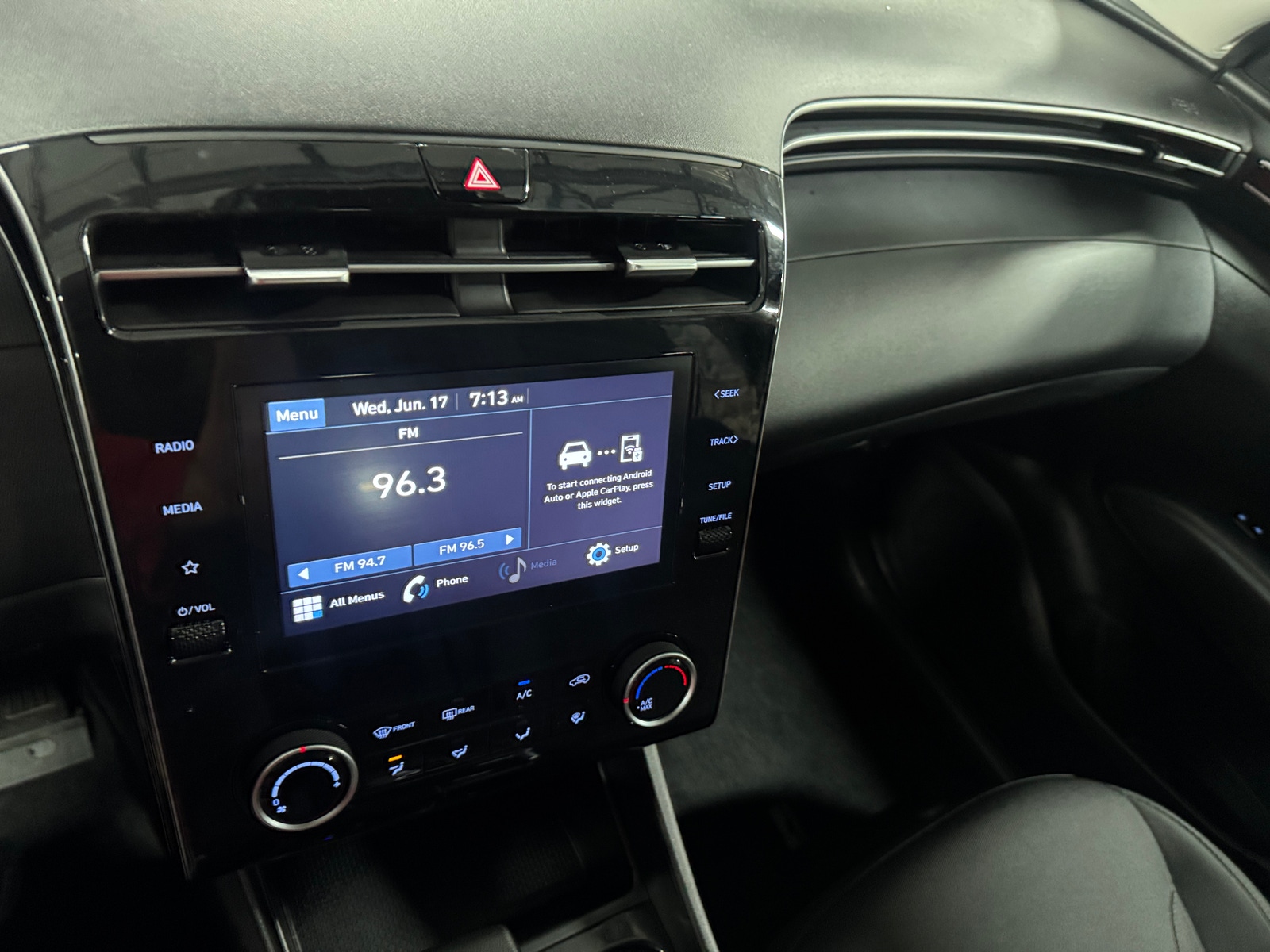Thumbnail: 2023 Hyundai Tucson - 4