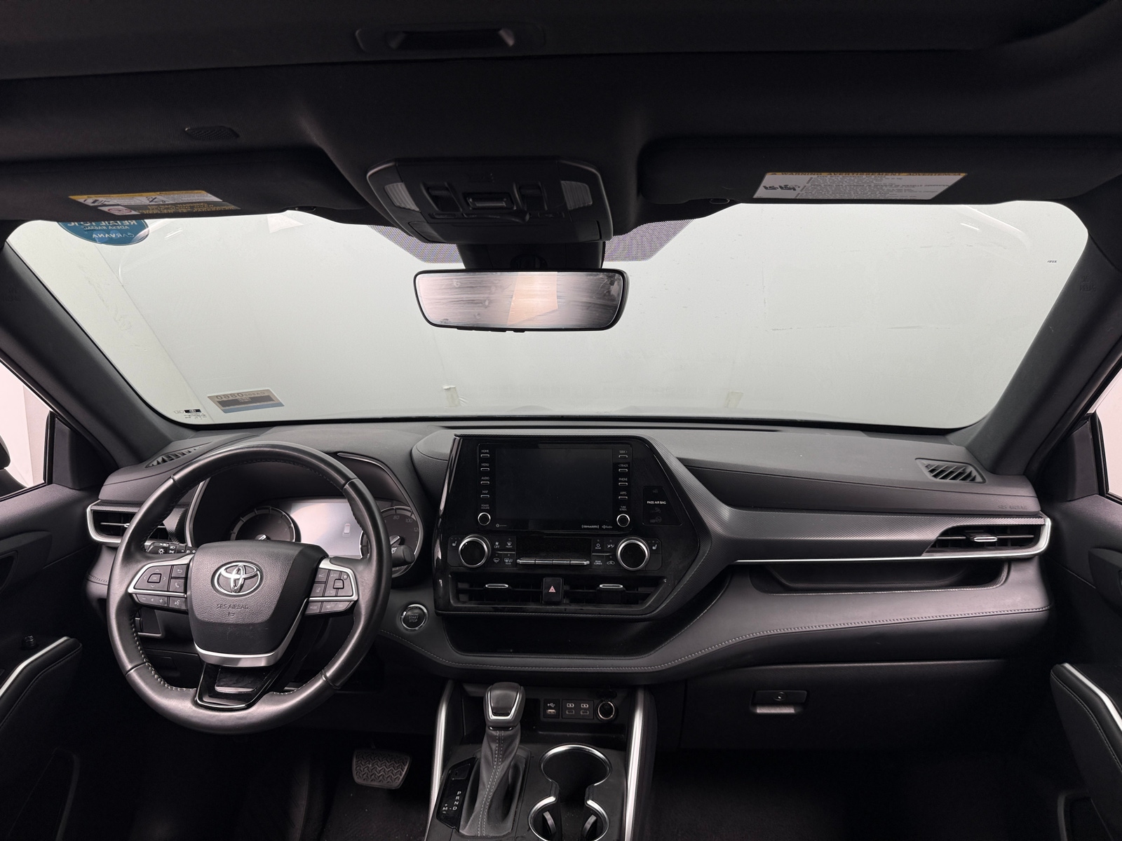 Thumbnail: 2022 Toyota Highlander - 3