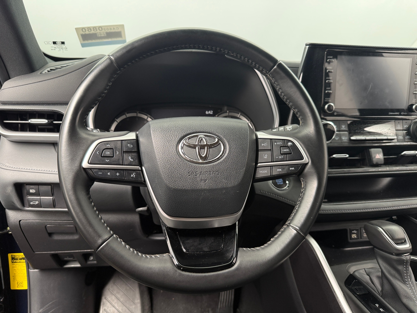 Thumbnail: 2022 Toyota Highlander - 5