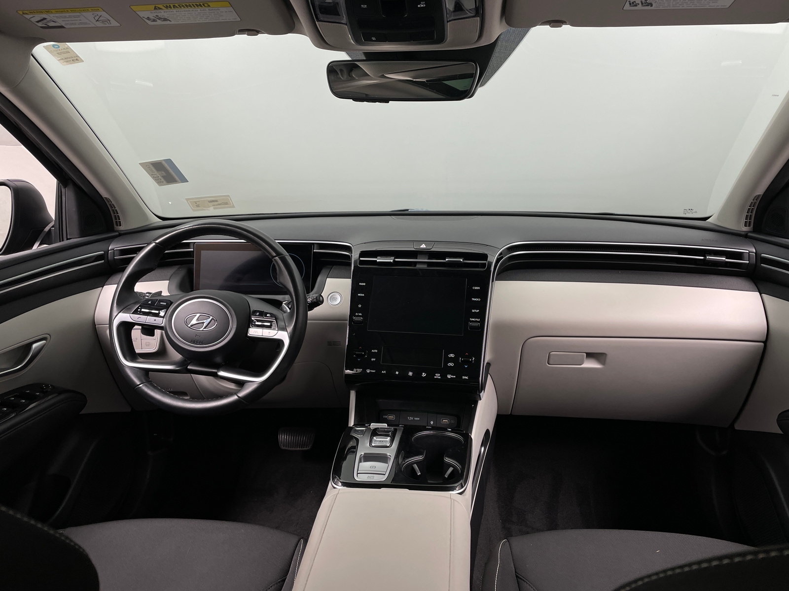 Thumbnail: 2022 Hyundai Tucson - 3