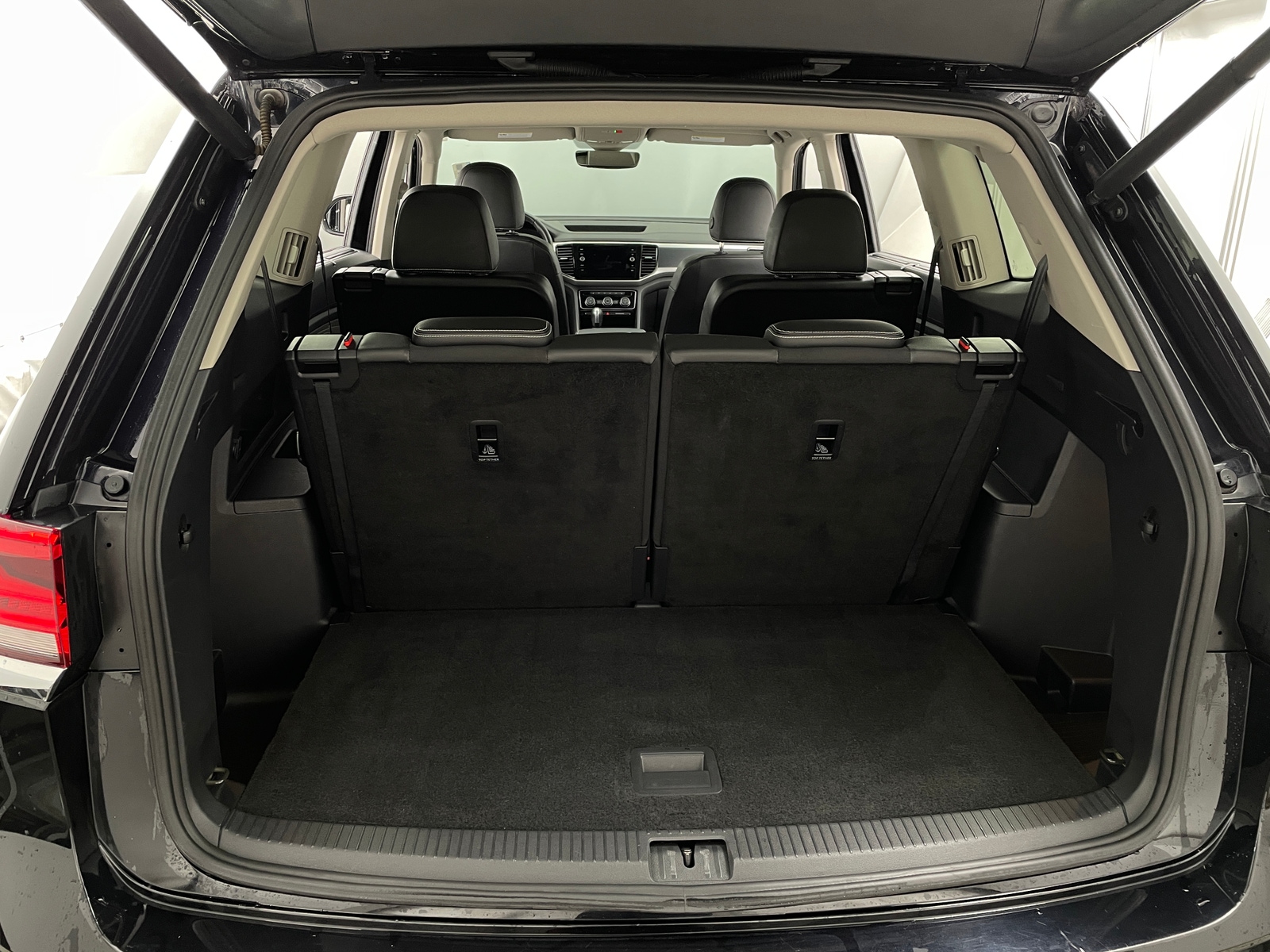 Thumbnail: 2022 Volkswagen Atlas - 6