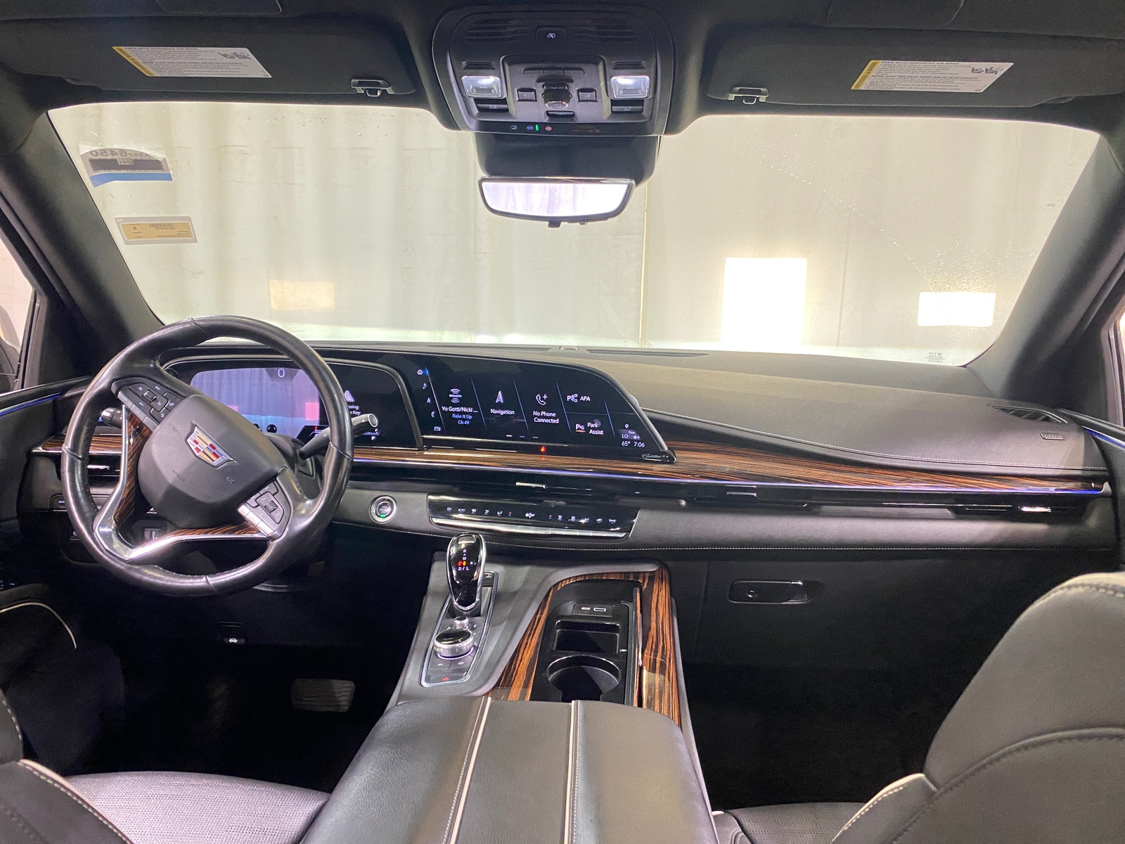 Thumbnail: 2021 Cadillac Escalade - 2