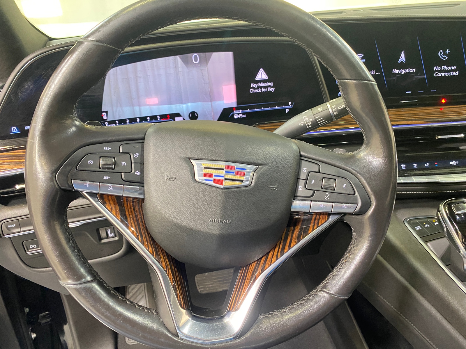 Thumbnail: 2021 Cadillac Escalade - 4