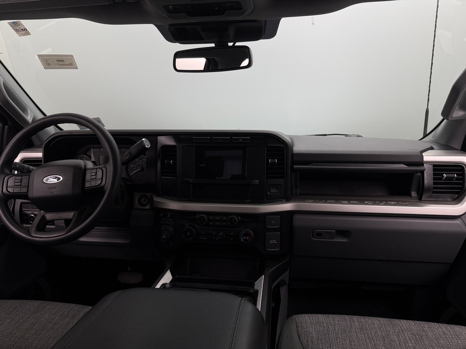 Thumbnail: 2023 Ford Econoline - 3