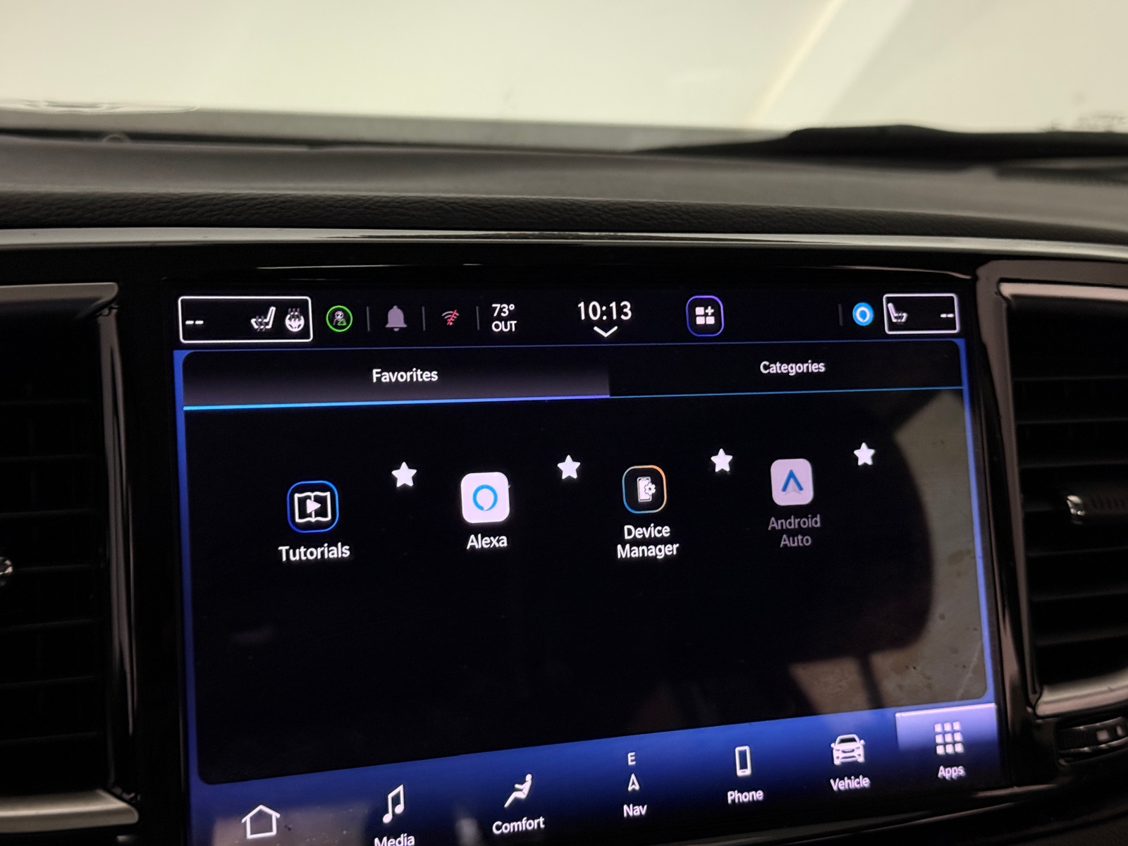 Thumbnail: 2021 Chrysler Pacifica - 3