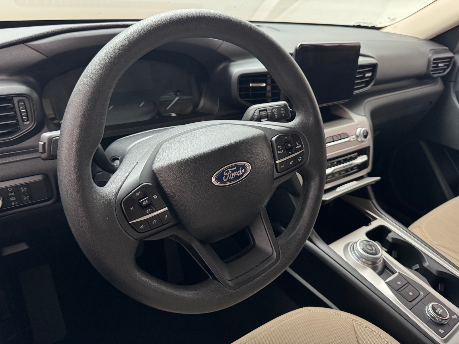Thumbnail: 2023 Ford Explorer - 5