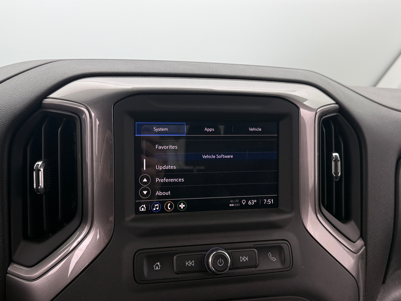 Thumbnail: 2025 GMC Sierra 2500 - 3